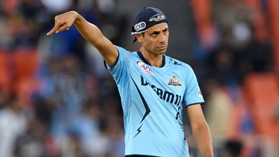 Ashish Nehra Rejected CSK Head Coach Role; Legend Reveals